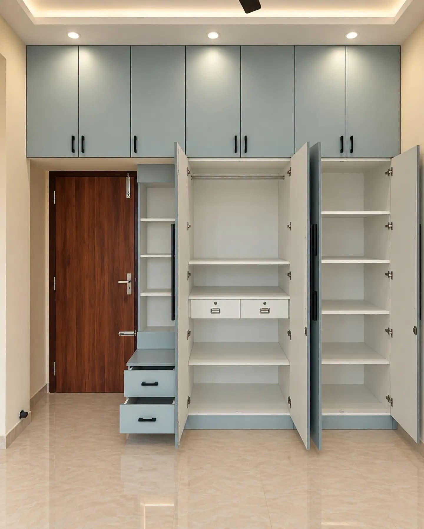 Wardrobe Interior